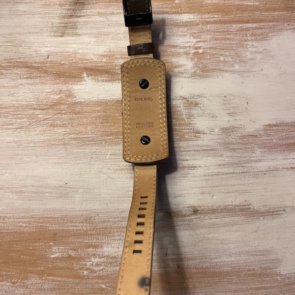 Vintage Rare Diesel DZ 2103 Brown Leather Ladies Watch - Picture 4 of 6